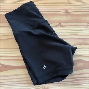 Lululemon Wunder Train Contour Fit High-Rise Short 4"